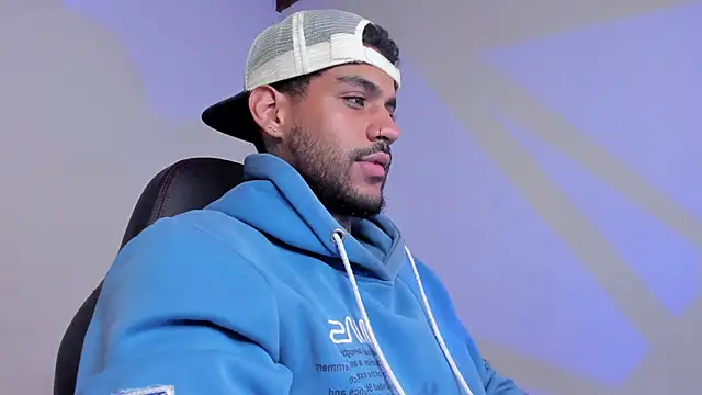 LuigiVitale 1 online show from 11/26/25, 05:51