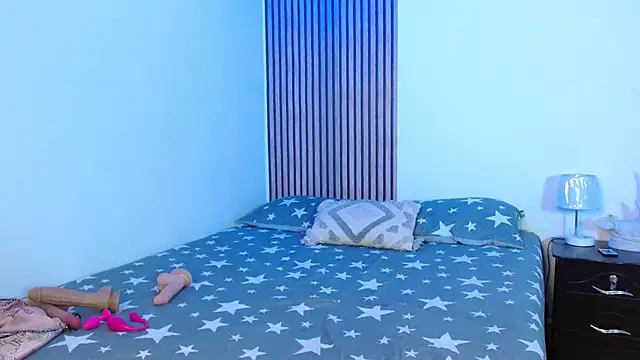 Aghata walker online show from 11/25/25, 01:17