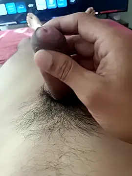 Snapshot of ValiantSemitic chatting on 02/11/26, 01:22 ValiantSemitic online show from 02/11/26, 01:22