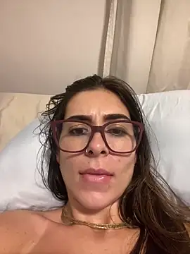 fer-nanda online show from 02/11/26, 04:23