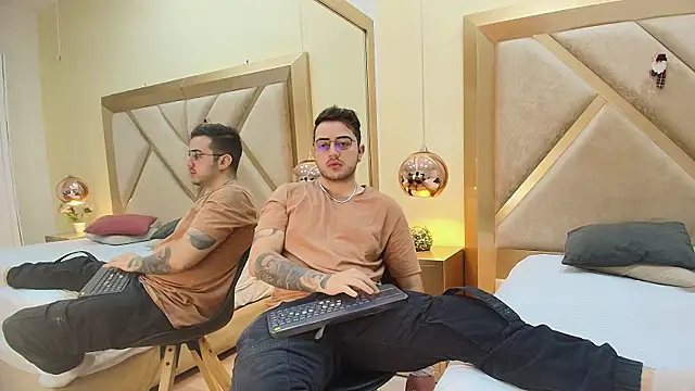 Ethan Greys online show from 11/29/25, 04:01