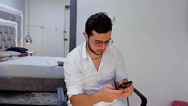 Ethan Greys online show from 01/11/26, 11:22