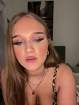 Hannah-2007 online show from 04/12/26, 04:10