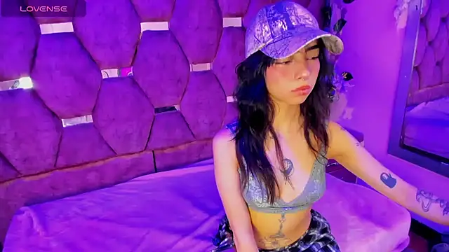  Ivy Luna online show from 06/01/26, 10:20