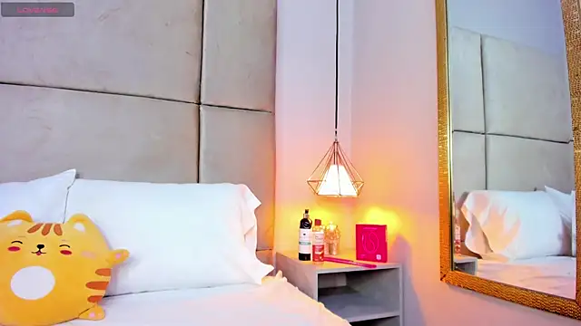 angelaG1 online show from 03/11/26, 08:03