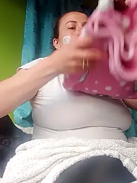 Rouse hot  online show from 12/17/25, 08:25