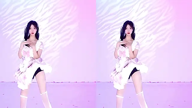 Snapshot of STY-0089 chatting on 11/14/25, 02:26 STY-0089 online show from 11/14/25, 02:26