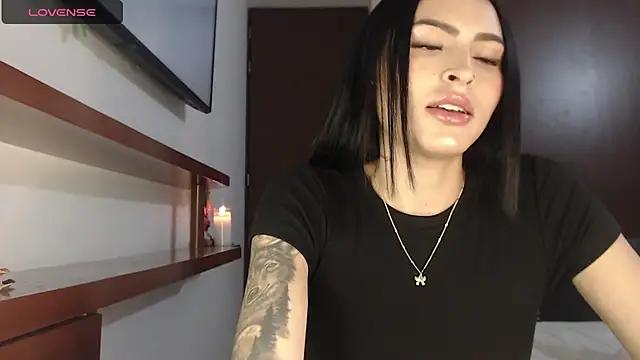 Linda  fiore online show from 03/04/26, 03:25