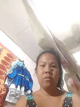 Milky juicycum online show from 12/04/25, 06:29