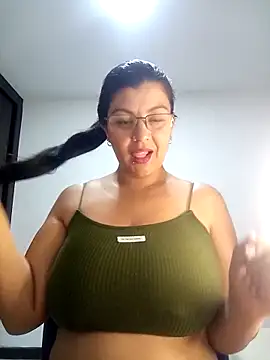 CelesteAlvarez1989 online show from 04/22/26, 04:30