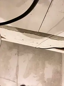 Snapshot of sara-xx chatting on 11/15/25, 02:15 sara-xx online show from 11/15/25, 02:15