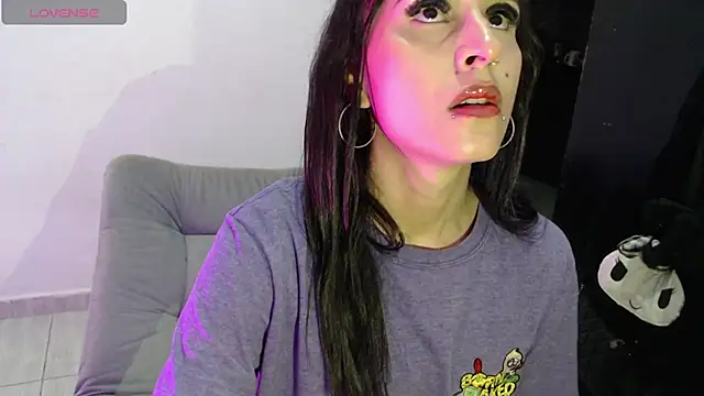 Isabella Hillss online show from 07/22/26, 11:07