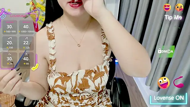 Hali Sweetgirl online show from 04/11/26, 07:45