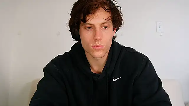 alex islivee online show from 04/01/26, 10:28