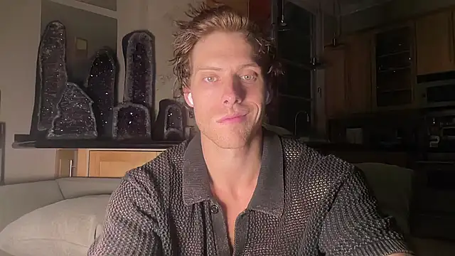 alex islivee online show from 08/07/26, 01:55