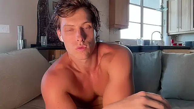 alex islivee online show from 07/10/26, 10:43