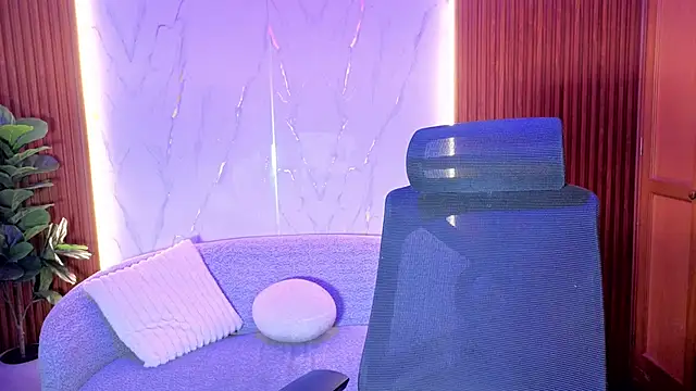 zendayavg online show from 11/28/25, 12:49