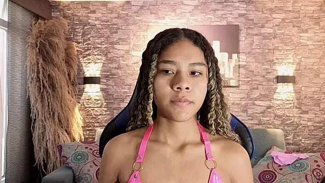 Snapshot of zendayavg chatting on 02/10/26, 12:04 zendayavg online show from 02/10/26, 12:04