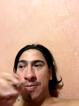 Snapshot of algila08 chatting on 11/27/25, 02:01 algila08 online show from 11/27/25, 02:01