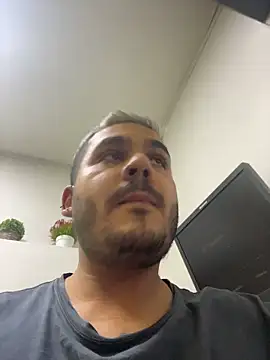 Snapshot of KevinSpenser chatting on 11/14/25, 07:23 KevinSpenser online show from 11/14/25, 07:23