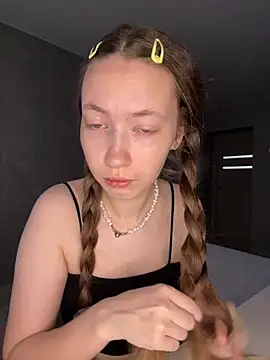 Holy Poly online show from 04/07/26, 05:31