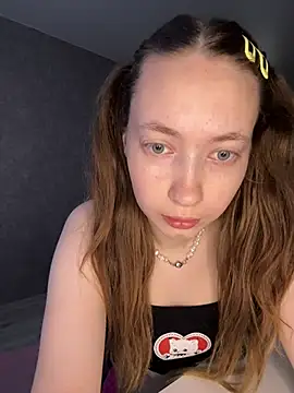 Holy Poly online show from 04/17/26, 05:21