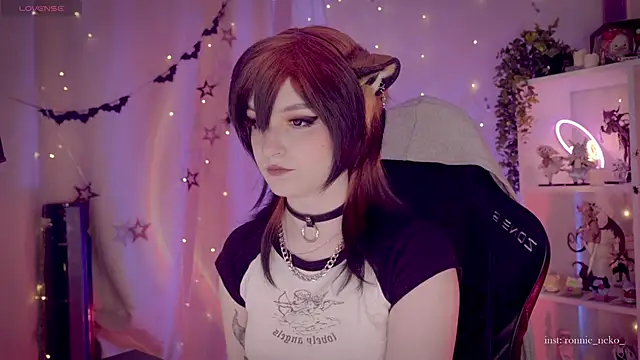 vronnier online show from 11/18/25, 11:57