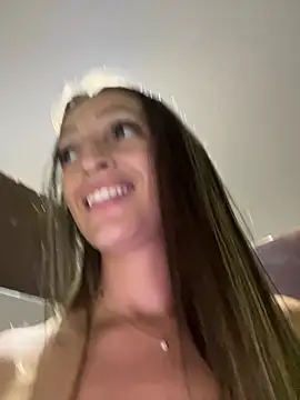 BelleRune online show from 04/08/26, 11:28