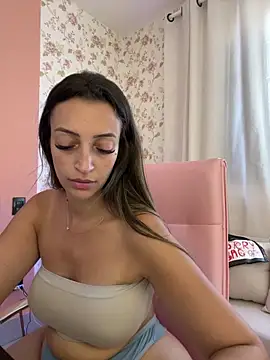 BelleRune online show from 02/15/26, 03:44