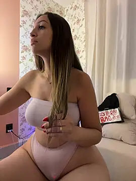 BelleRune online show from 03/04/26, 10:45