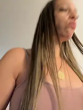 BelleRune online show from 09/22/25, 10:54