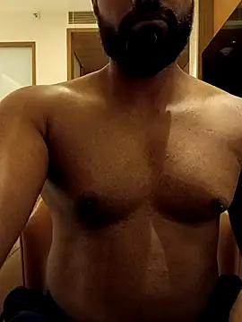 frolicme456 online show from 04/19/26, 05:25