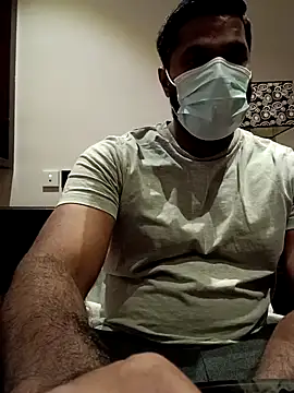 frolicme456 online show from 11/17/25, 01:59