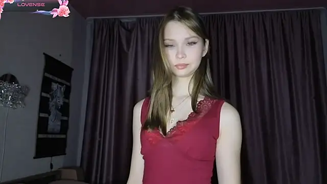 EmmaJonse online show from 12/22/25, 01:06