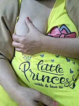 mnbvcxzqwertyuiop1235 online show from 04/02/26, 10:55