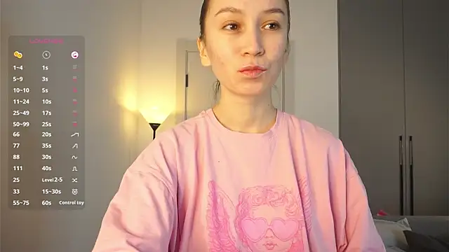 Snapshot of DavidaCordner chatting on 11/15/25, 07:01 DavidaCordner online show from 11/15/25, 07:01