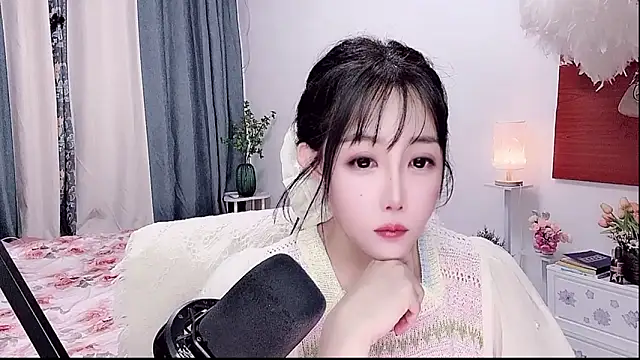 Laura 520 online show from 06/04/26, 11:37