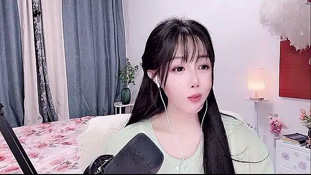 Laura 520 online show from 06/03/26, 11:11