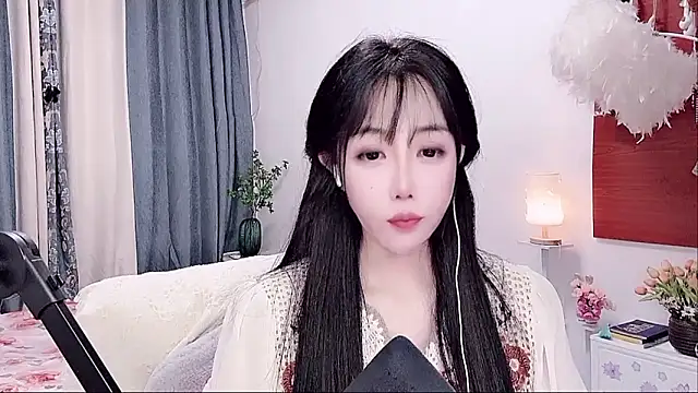 Laura 520 online show from 06/12/26, 12:36