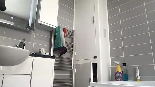 boyinsocks online show from 05/08/26, 07:56