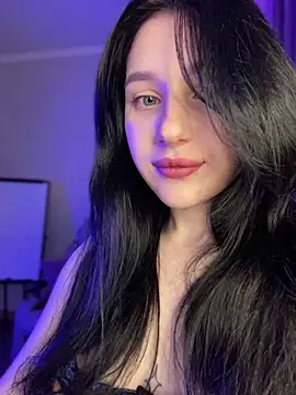 Snapshot of Ms_Lovergirl chatting on 11/15/25, 05:11 Ms Lovergirl online show from 11/15/25, 05:11