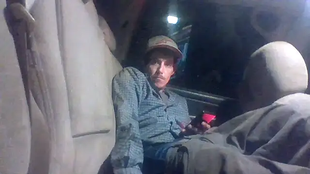 Snapshot of dickencidr chatting on 03/23/26, 03:50 dickencidr online show from 03/23/26, 03:50