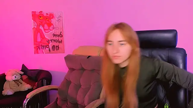 ketty red online show from 11/18/25, 10:07