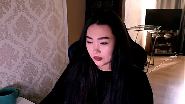 Emma Uilson online show from 05/25/26, 02:33
