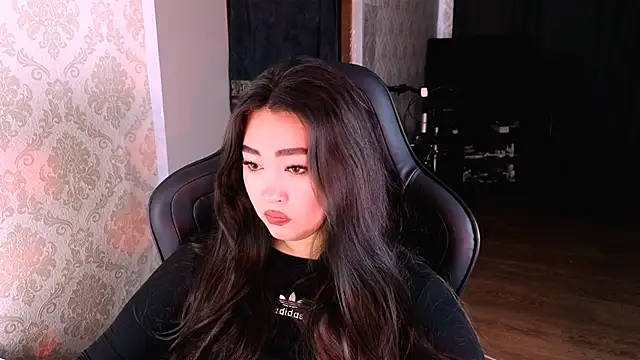 Emma Uilson online show from 02/16/26, 05:50