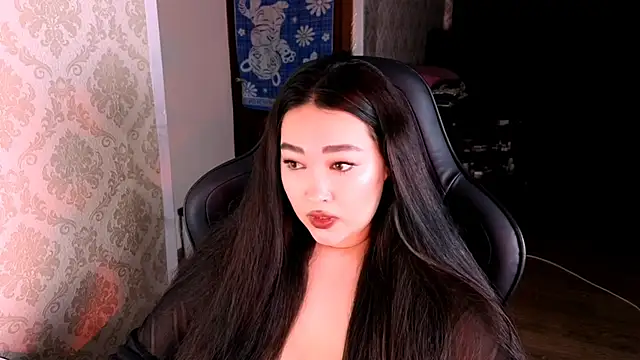 Emma Uilson online show from 05/09/26, 08:12