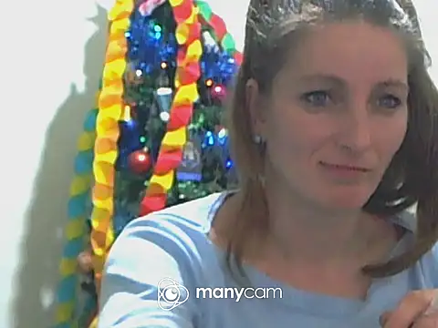 Snapshot of CrazyMaya39 chatting on 12/19/25, 10:45 CrazyMaya39 online show from 12/19/25, 10:45