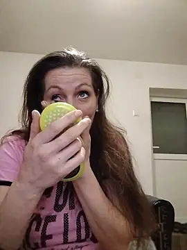 Snapshot of CrazyMaya39 chatting on 02/05/26, 10:27 CrazyMaya39 online show from 02/05/26, 10:27