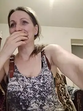 Snapshot of CrazyMaya39 chatting on 03/01/26, 10:21 CrazyMaya39 online show from 03/01/26, 10:21