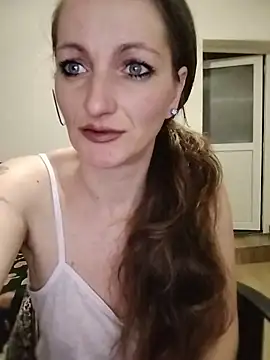 Snapshot of CrazyMaya39 chatting on 04/15/26, 11:05 CrazyMaya39 online show from 04/15/26, 11:05